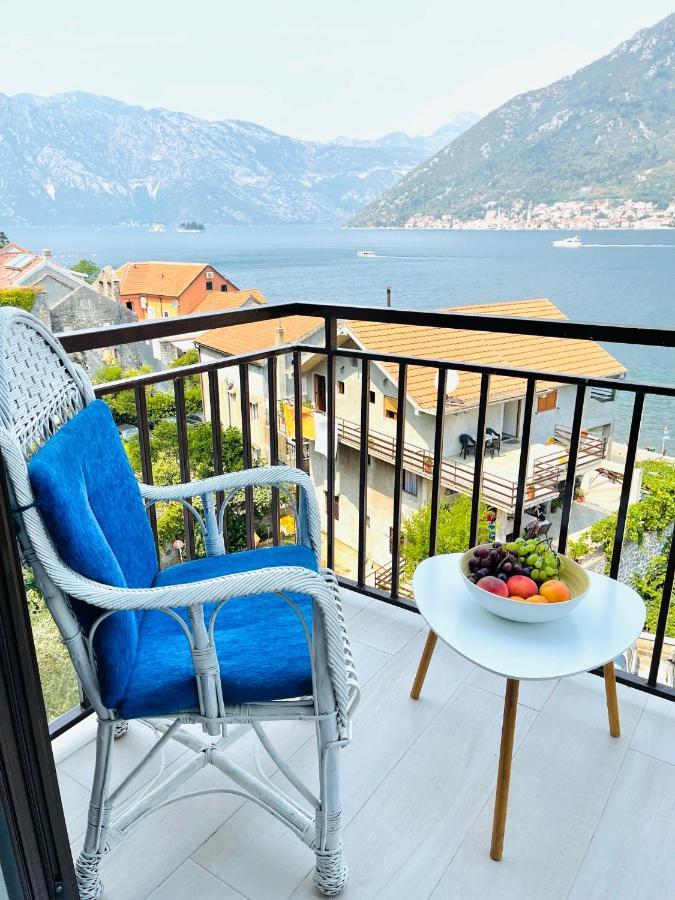 Chic Sea Front Apartment With Breathtaking Kotor Bay View Donji Stoliv Extérieur photo
